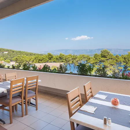 Hvar Szálloda 3*