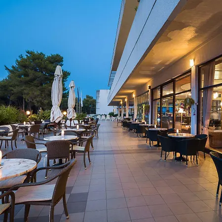 Hvar 3* Jelsa (Hvar)